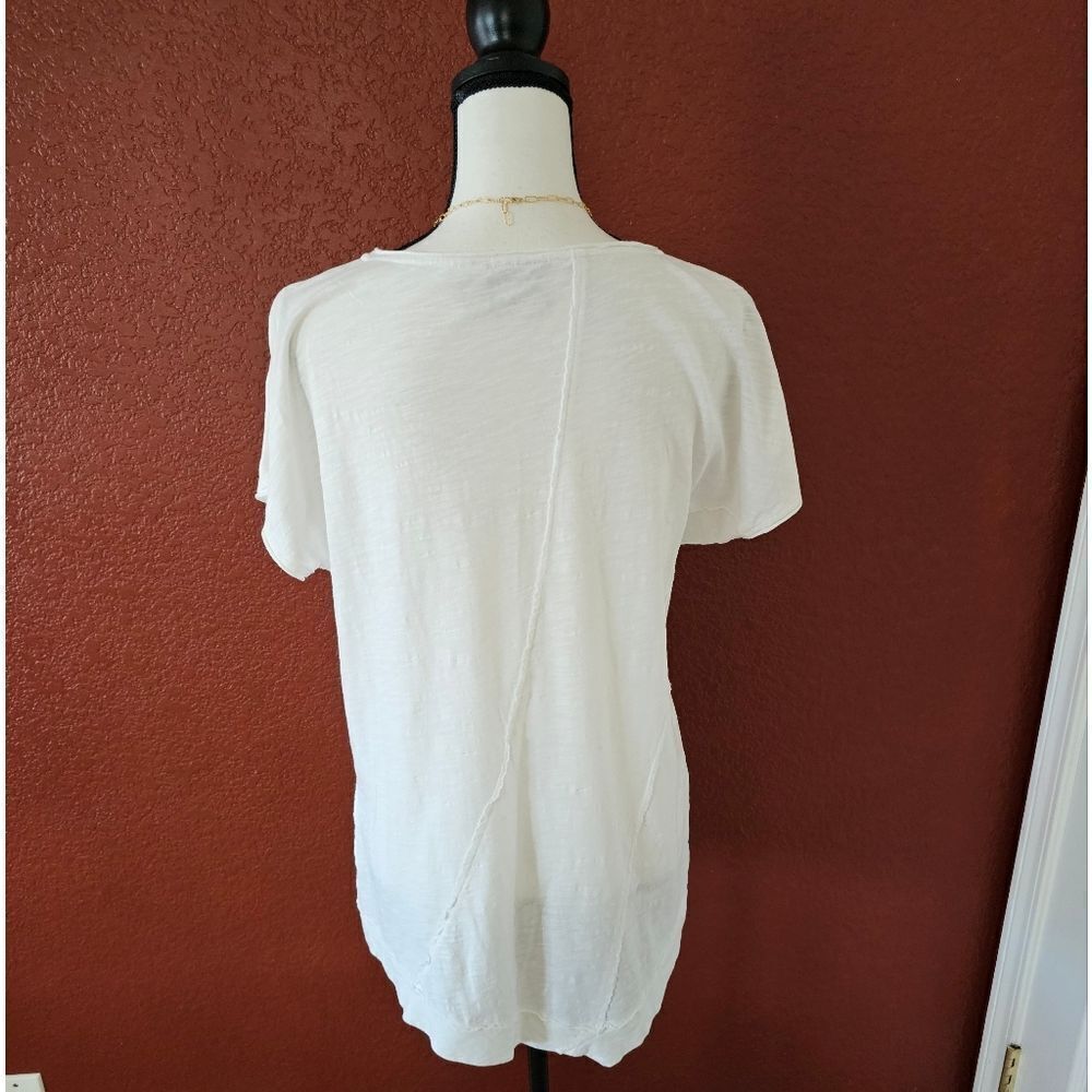 Chico's White Short Sleeve Relaxed Scoop Neck T-Shirt - Picture 3 of 7